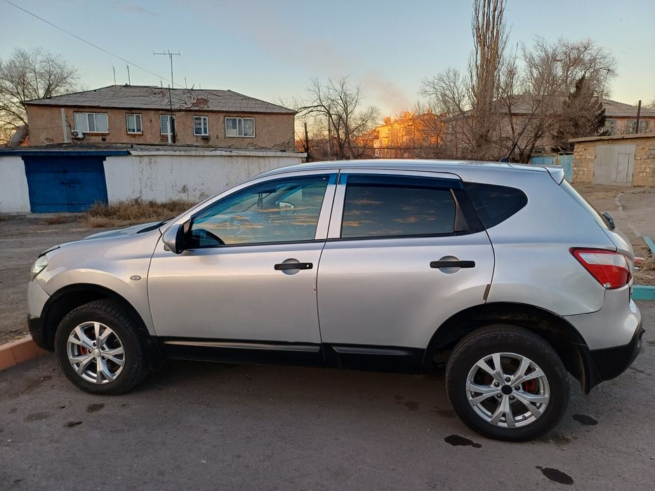 Продам автомашину Ниссан