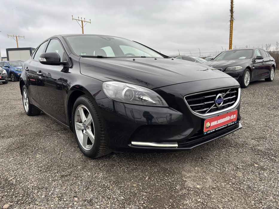 Volvo V40, an 2013 1.6 Diesel =Posibilitate rate=