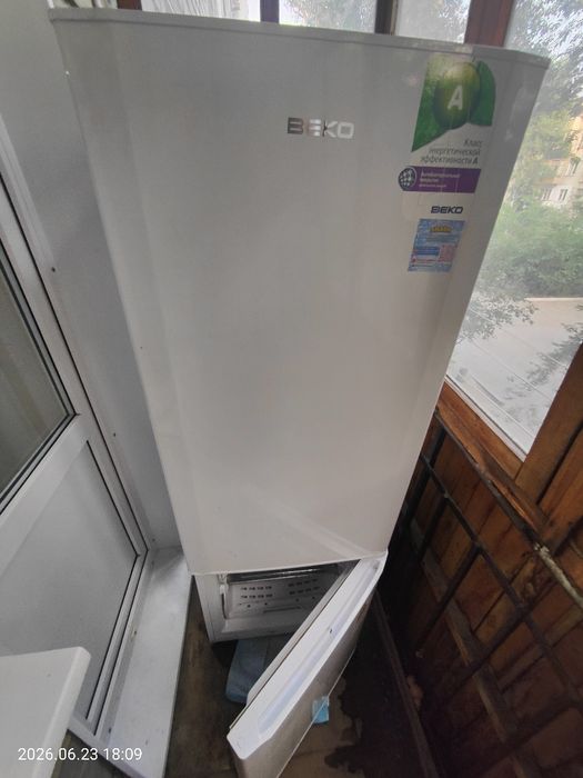 Холодильник beko