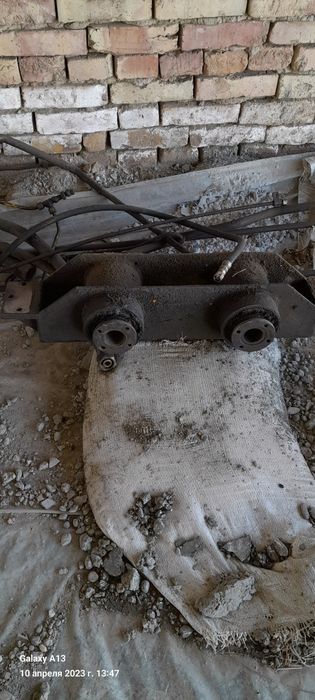 Гидро насос сотилади колган запчасти запчастларам бор