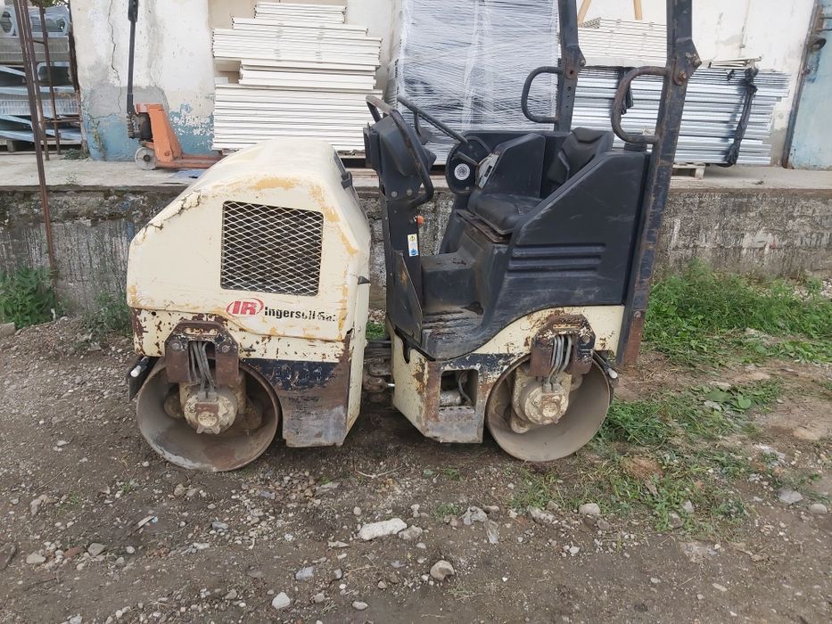 Cilindru compactor ABG Ingersoll Rand 1750 kg.variante