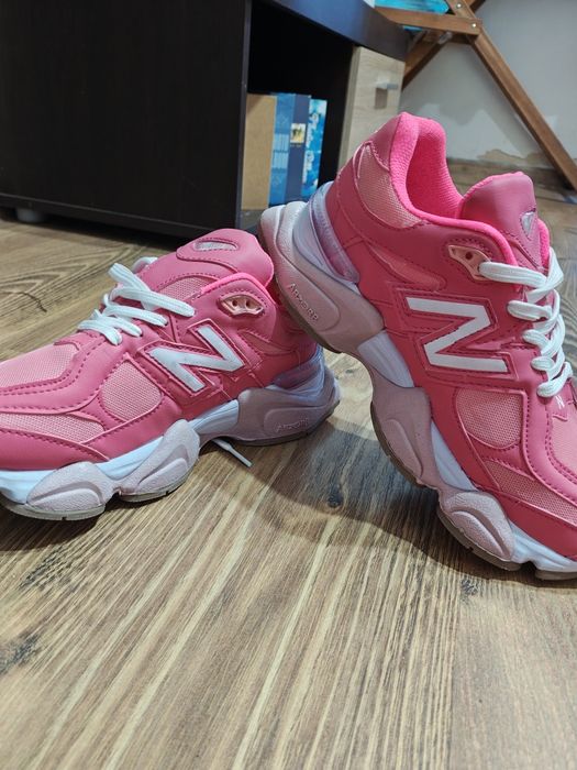 Adidași New Balance – model modern, foarte frumos