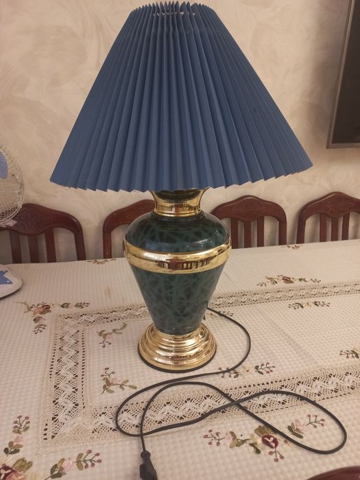 Лампа настольная,