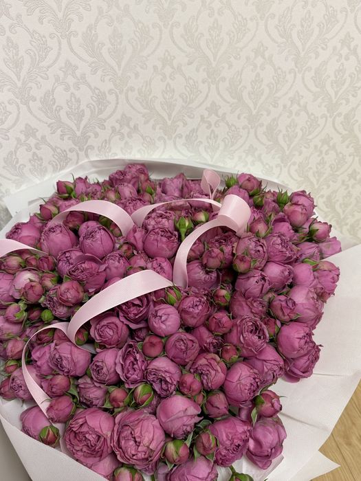 Обьемный аромотный букет цветов