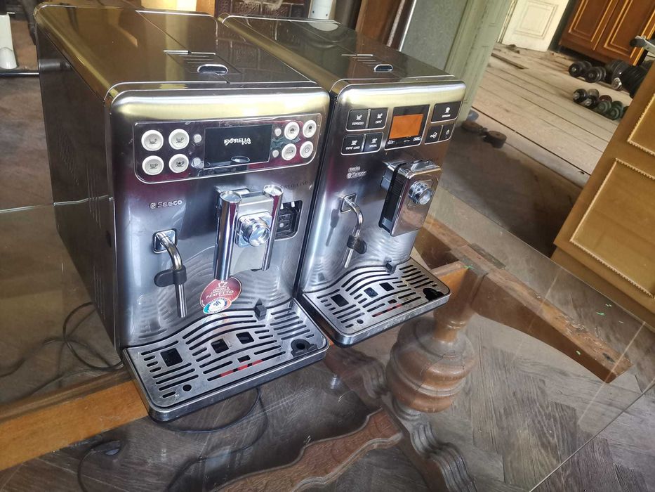 Aparat de cafea cu boabe Saeco Exprelia EVO