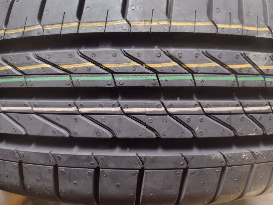 Нова Единична.175/65/14 Continental Ultra Contact dot4321