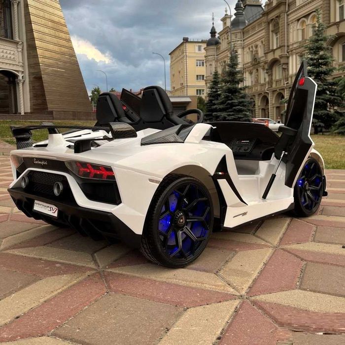 Двуместна КОЛА Licensed Lamborghini Aventador SVJ 24V с функция дрифт