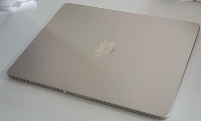 MacBook Air M2 2022 – 8GB RAM – SSD 256GB 
Vând laptop Apple MacBook Air cu procesor