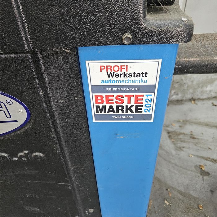 Автомобилни гуми