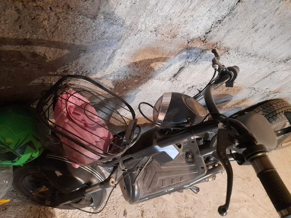 Электромопед в хорошем состоянии