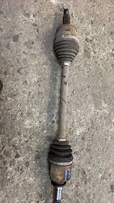 Задна лява полуоска, Сузуки Гранд Витара 2,4 бензин, след 2005 г.