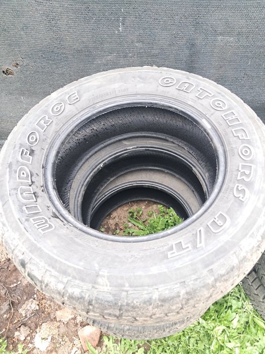 Vând anvelope pt jeep 255 65 17 an 2023