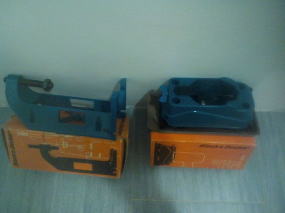 продавам универсални приспособления за бормашина Black and Dekker