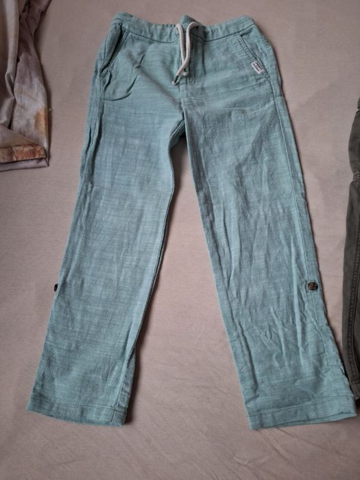 Нови долнища размер 122/128