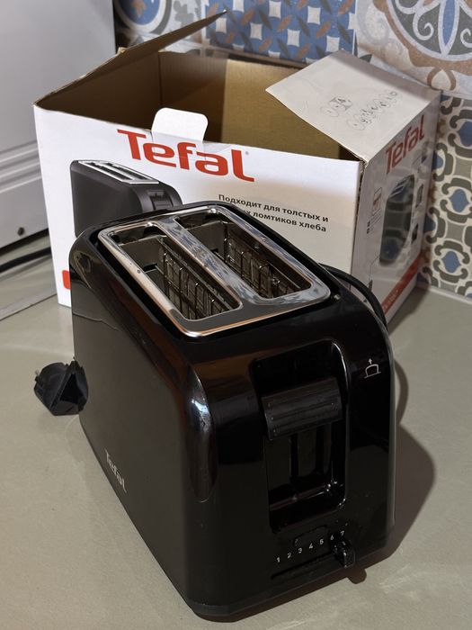 Уреди Tefal - Електрическа кана и Тостер