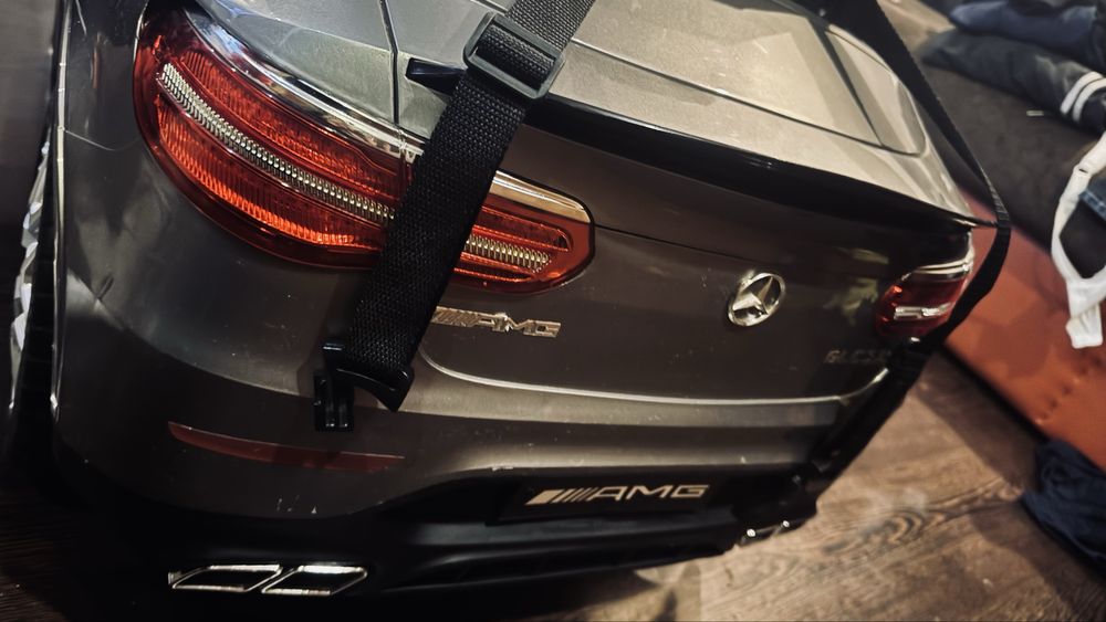 Mercedes-Benz AMG electric pentru copii