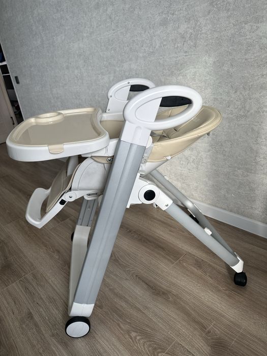 Стульчик для кормления IVOLIA бежевый