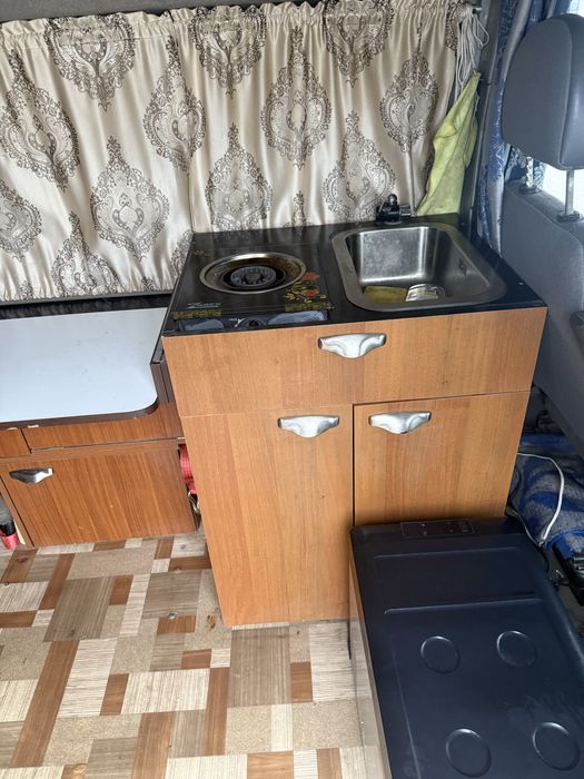 Vand ford tranzit camper