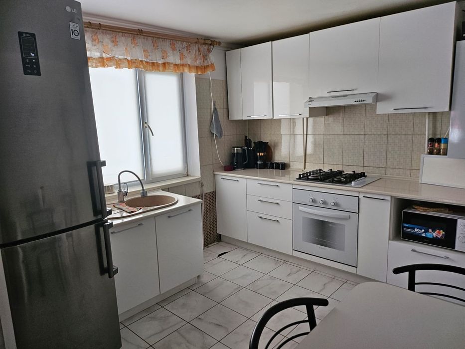 Продам два дома на одном участке в 5 соток.