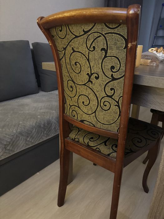 Стол и 8 стульев