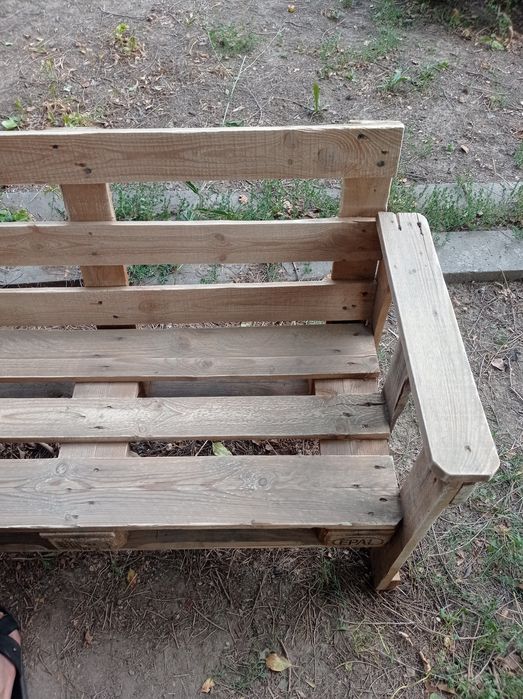 Продам комплект мебели