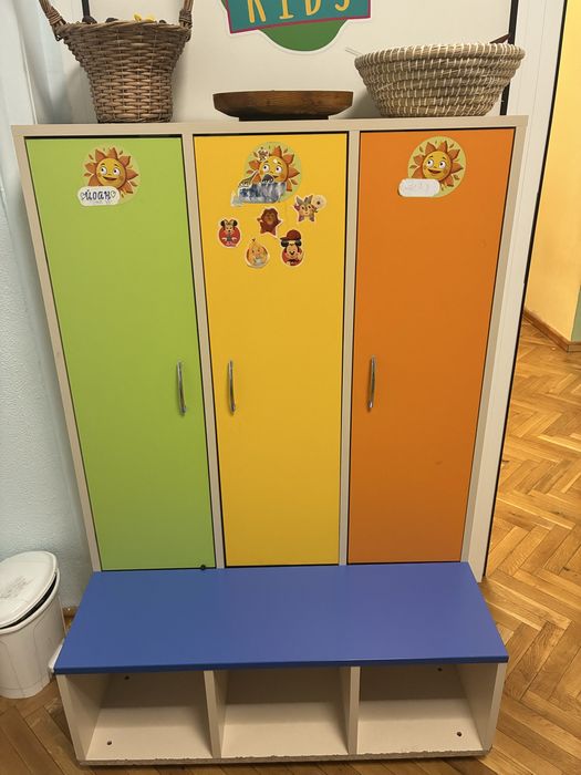Детски легълца и гарберобчета