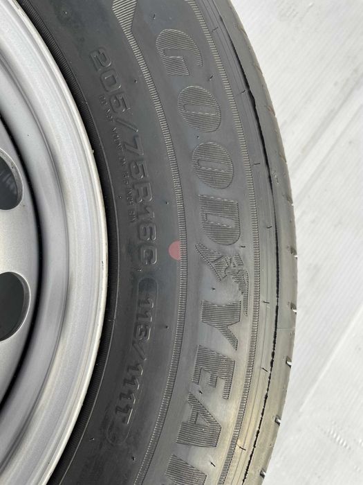 Set jante noi cu anvelope vara noi 205 75 R16c Renaut Master Movano