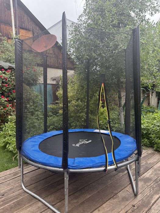 Продам батут с сеткой