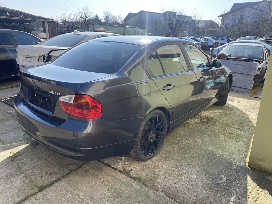 Piese BMW E90 318d N47