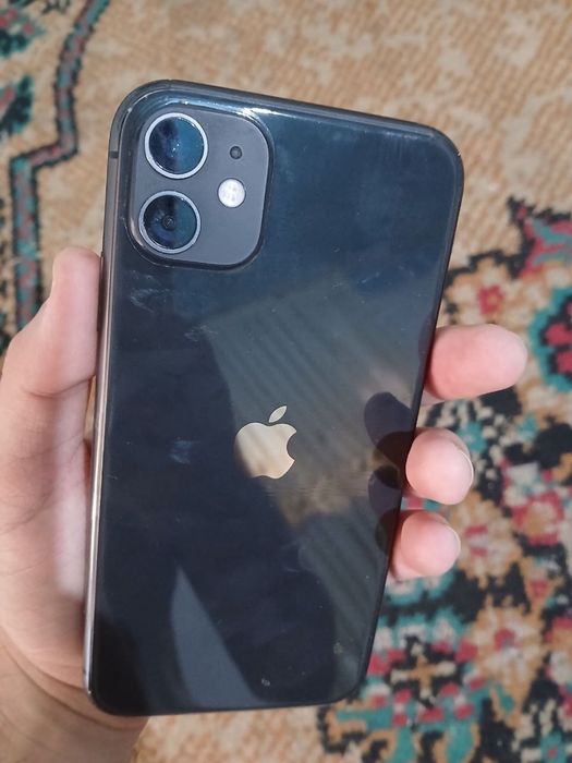 Iphone 11 64  yaxshi holatda
