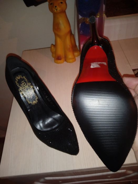 Продам шикарные туфли