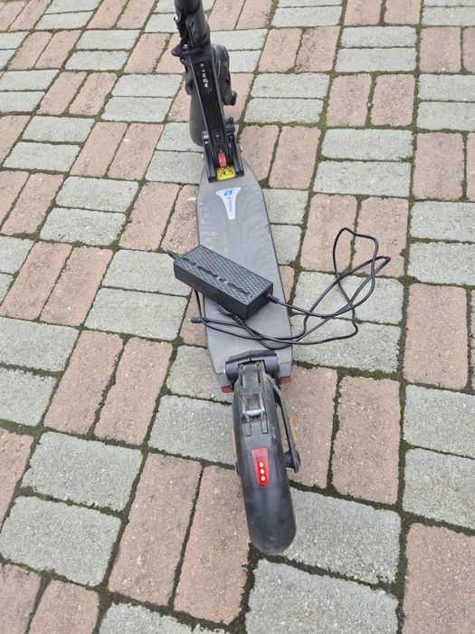 Trotineta e TWOW booster