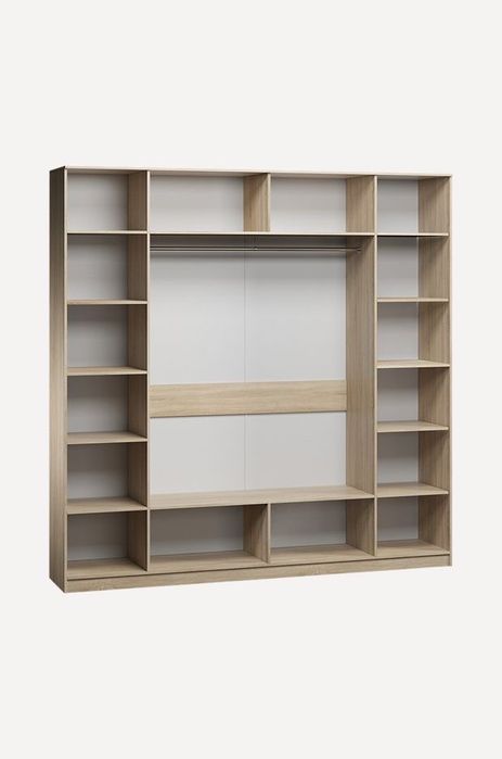 Шифоньер вместительный