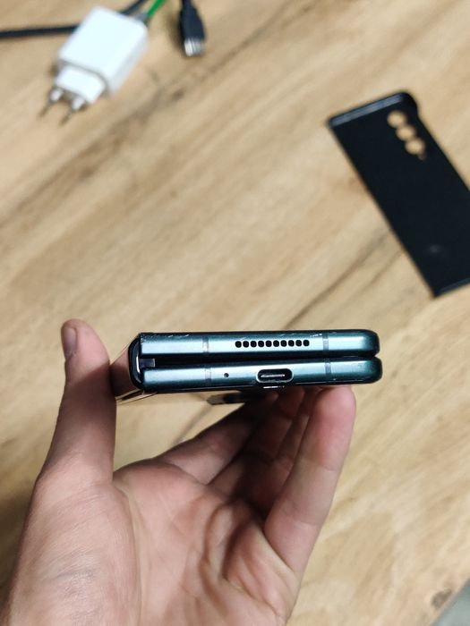 Samsung fold 3 12/256