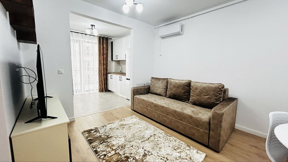2 camere Titan Hils Titanium-Nicolae Teclu