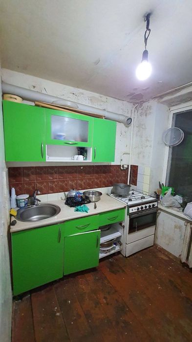 Чиланзар 15 2/2/5 кирпич 2х6 балкон