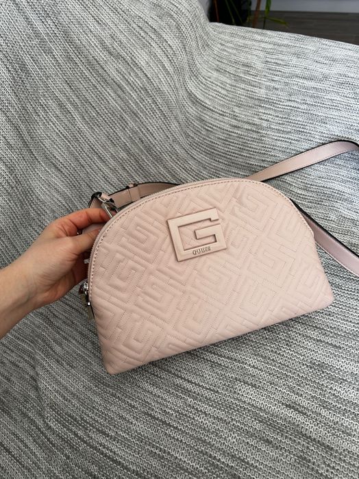 Розова дамска чанта Guess
