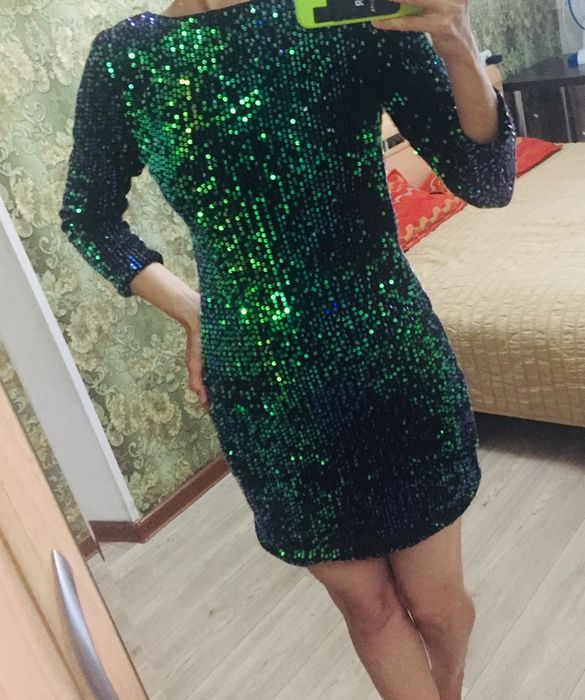 Продам вечернее платье, одевала 1 раз