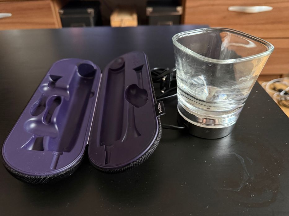 Încărcător Philips Sonicare + pahar sticlă + husă transport