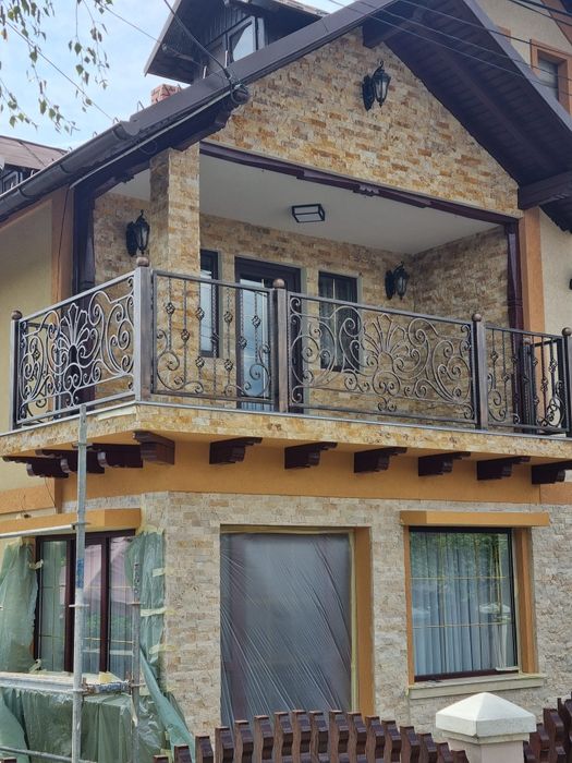 Porti-balustrade din fier forjat!