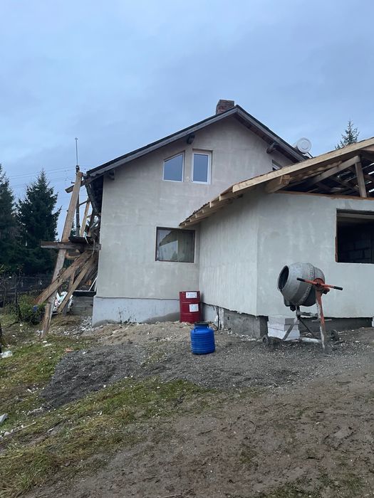 Execut lucrări de amenajări interioare