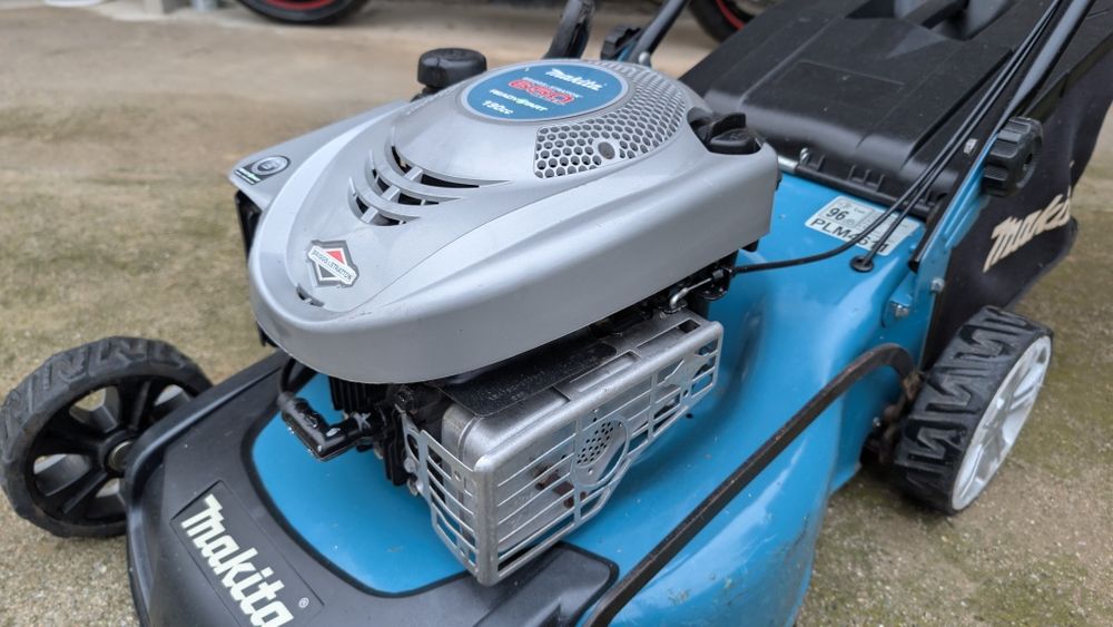 Самоходна косачка Makita PLM4611