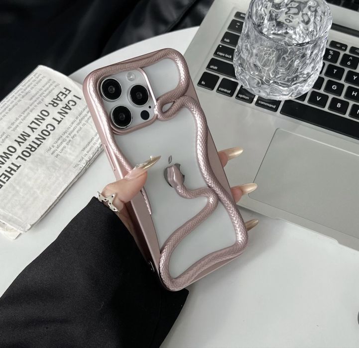 Чехлы на Айфоны