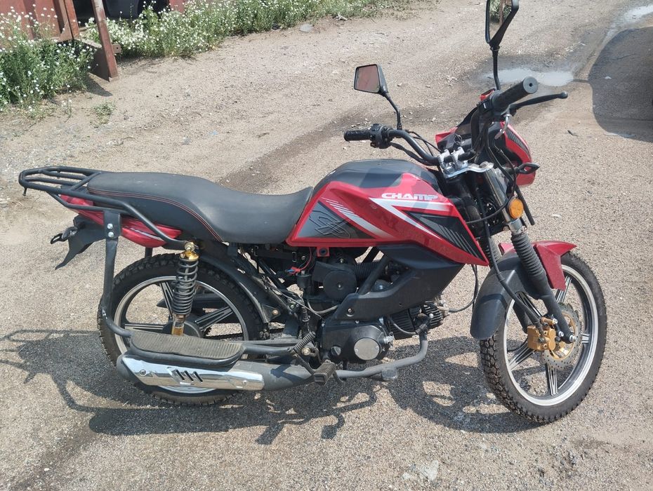 Мотоцикл и машина