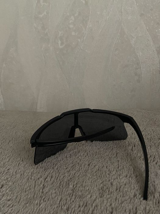 Спортивные очки