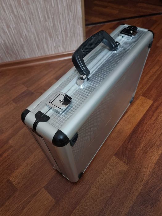 Алюминиевый кейс дипломат от ЦЕПТЕР