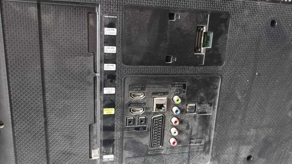 Смарт телевизор Samsung UE40H6400AW