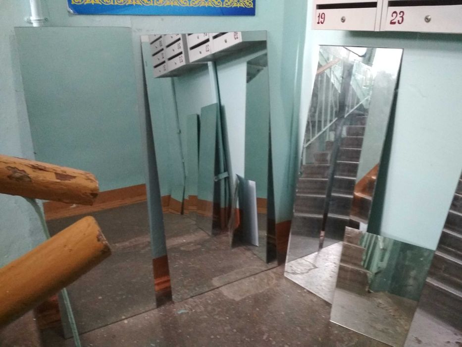 Зеркала разных размеров, б.у. в хорош сост !