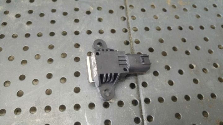 Senzor impact stanga fata land rover range rover 4 vogue l405 ck5214c676aa