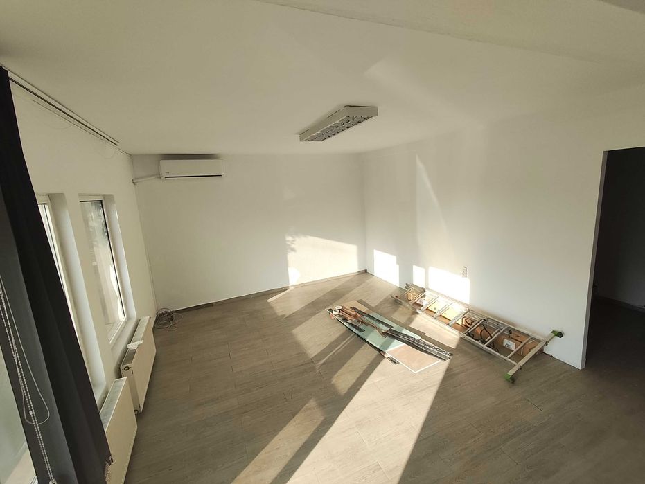Spatiu comercial de inchiriat.